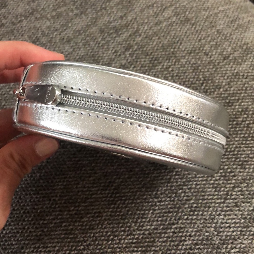 Dior Silver Round Small Pouch Vanity Authentic - Picture 5 of 13